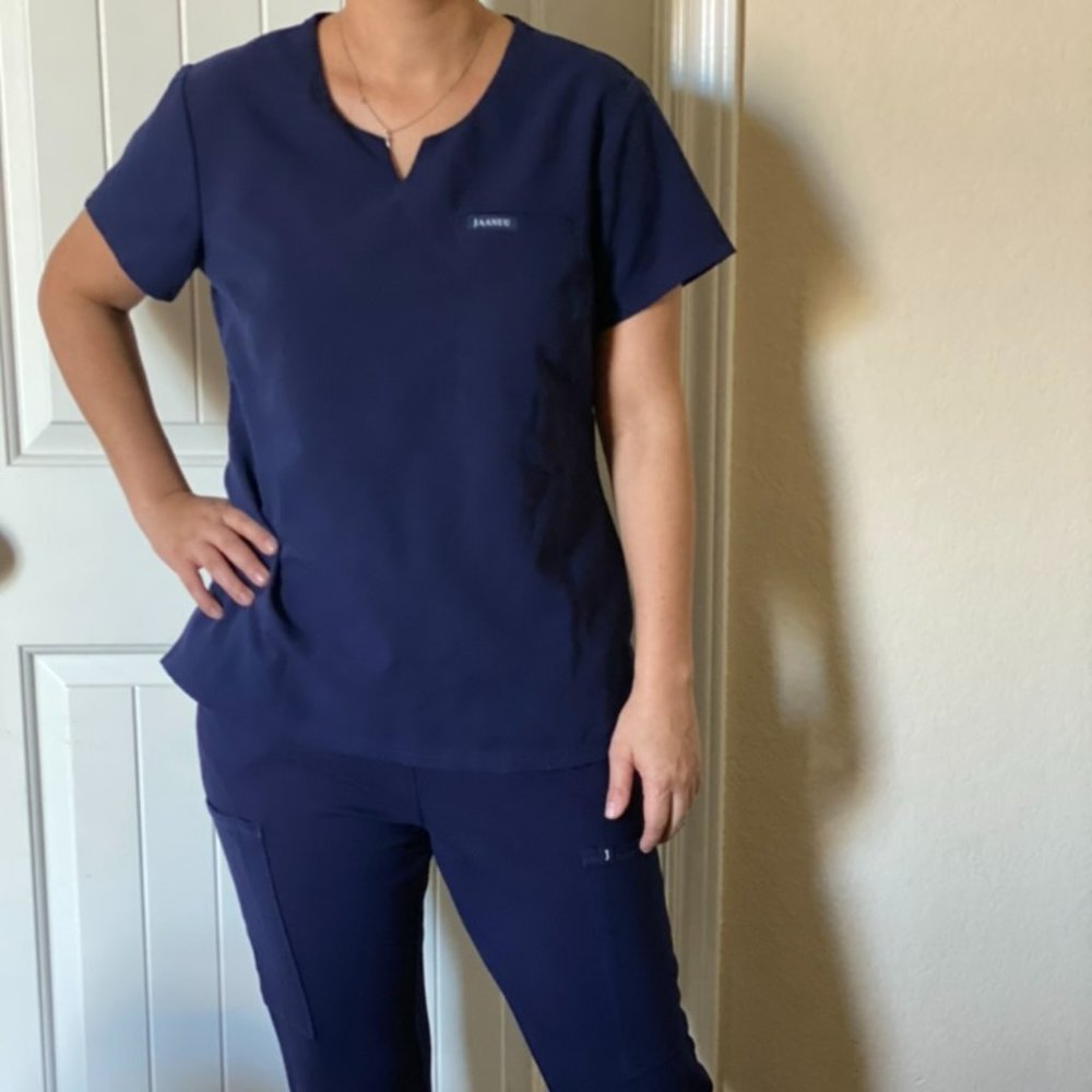 Women's Scrub Set